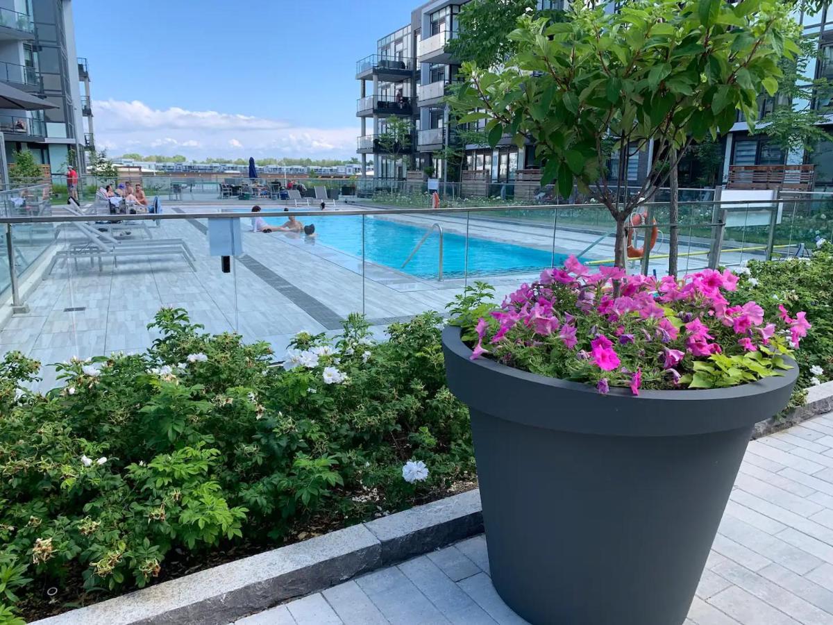 Pet Friendly Condos At Friday Harbour Innisfil المظهر الخارجي الصورة