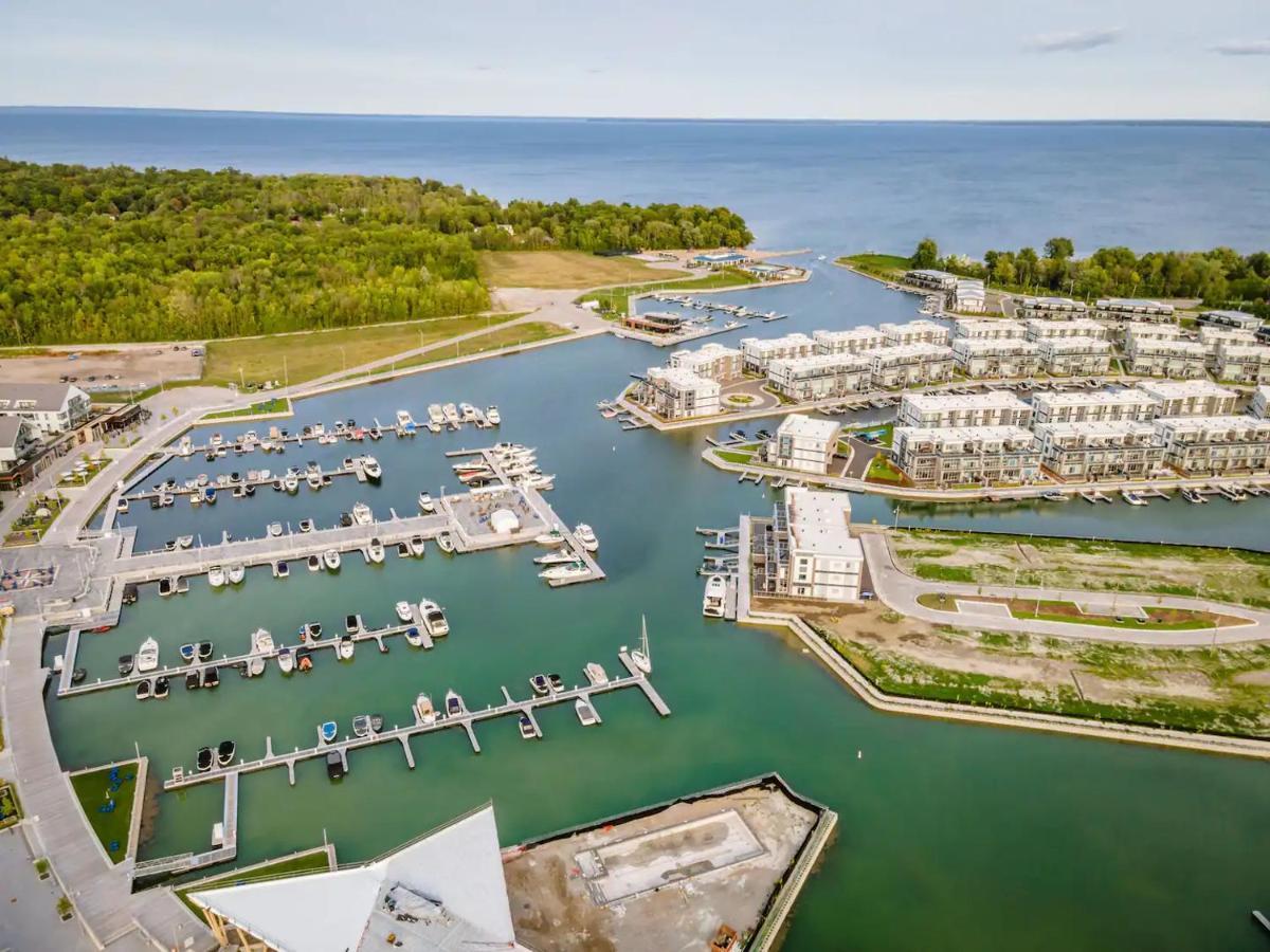 Pet Friendly Condos At Friday Harbour Innisfil المظهر الخارجي الصورة