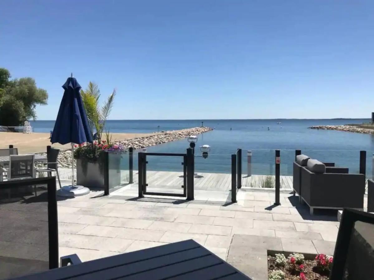 Pet Friendly Condos At Friday Harbour Innisfil المظهر الخارجي الصورة