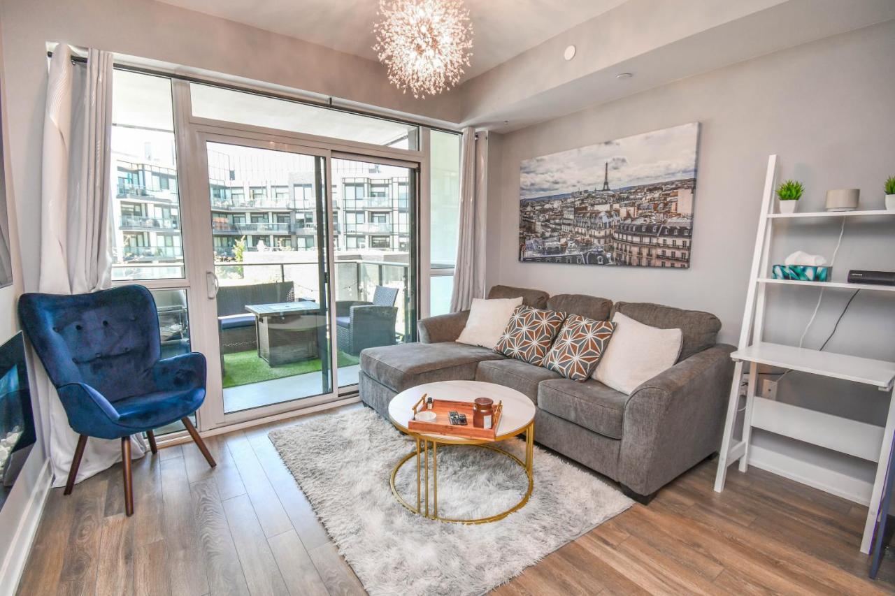Pet Friendly Condos At Friday Harbour Innisfil المظهر الخارجي الصورة