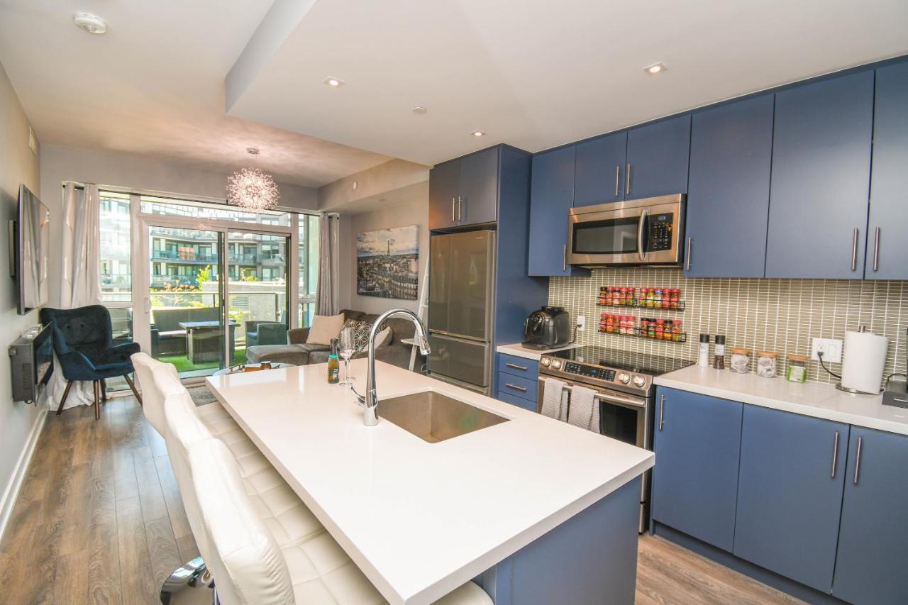 Pet Friendly Condos At Friday Harbour Innisfil المظهر الخارجي الصورة