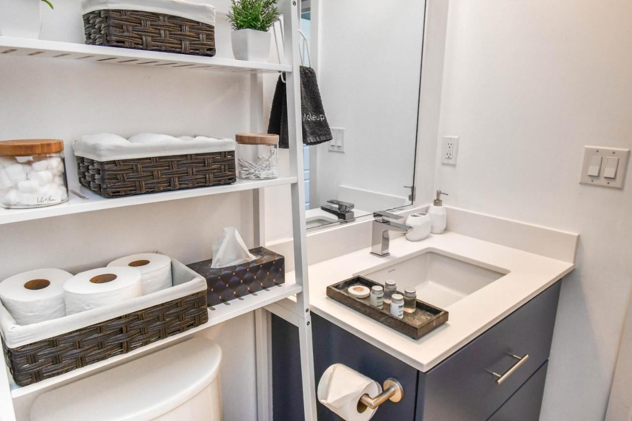 Pet Friendly Condos At Friday Harbour Innisfil المظهر الخارجي الصورة