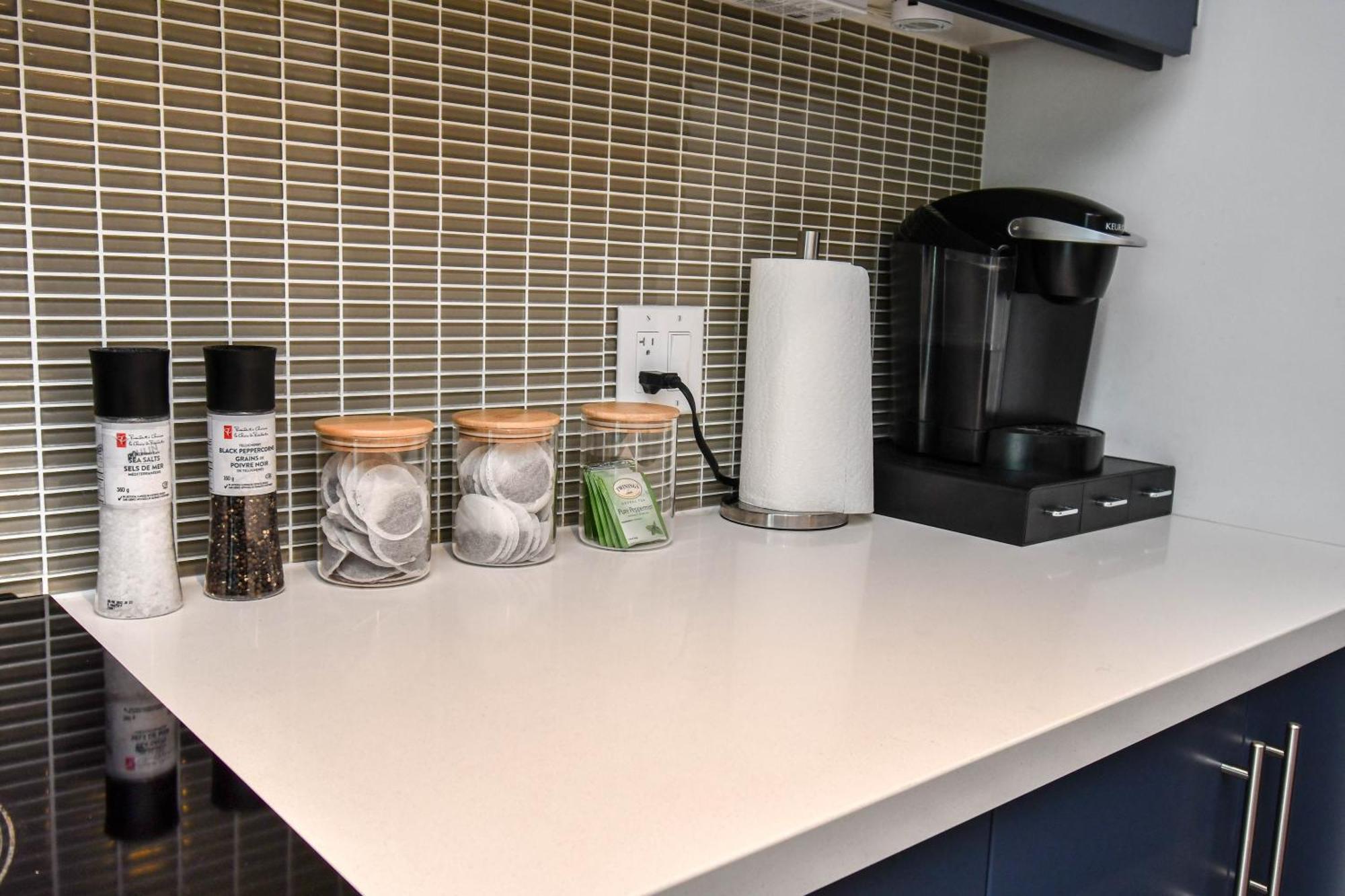 Pet Friendly Condos At Friday Harbour Innisfil المظهر الخارجي الصورة